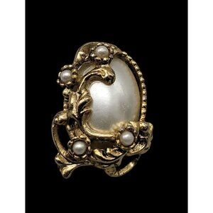 Faux Mabe Pearl Brooch Wrapped In Antique Gold Tone Setting Designer Pin